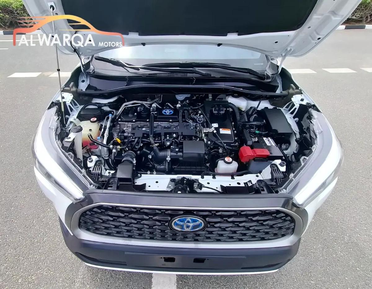 Toyota Corolla Cross Hybrid-17-17