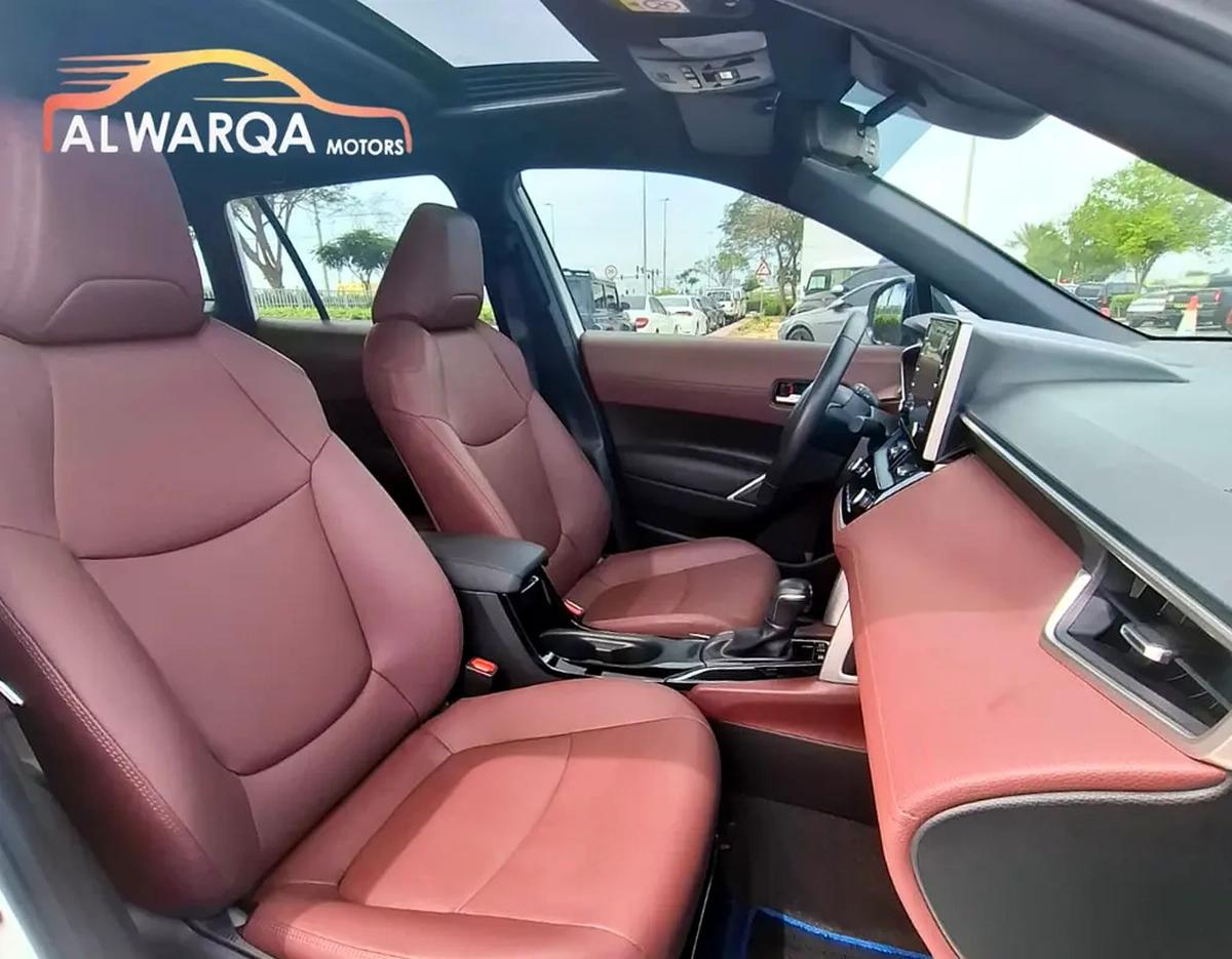 Toyota Corolla Cross Hybrid-19-19
