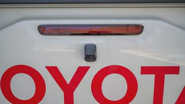 Hilux Pickup SR5 2.7L 2026 GCC Specs Brand New For Export