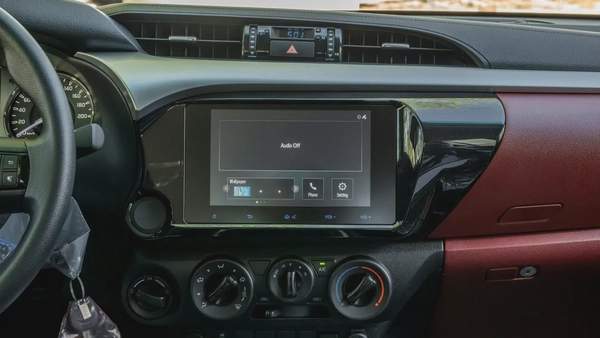 Hilux Pickup SR5 2.7L 2026 GCC Specs Brand New For Export