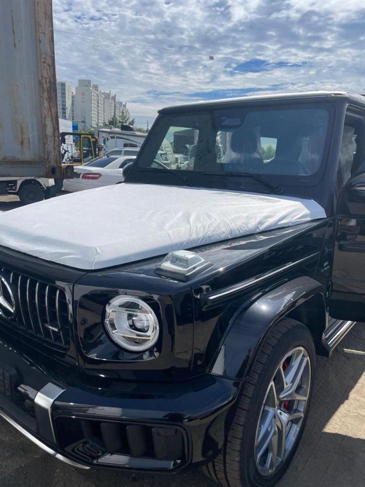 Mercedes-Benz G 63 AMG 4MATIC SUV-1-1
