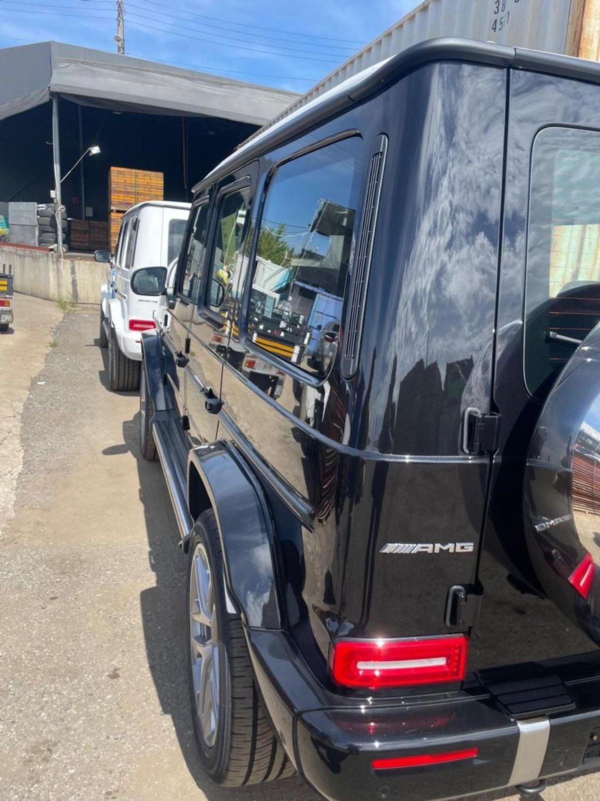 Mercedes-Benz G 63 AMG 4MATIC SUV-3-3