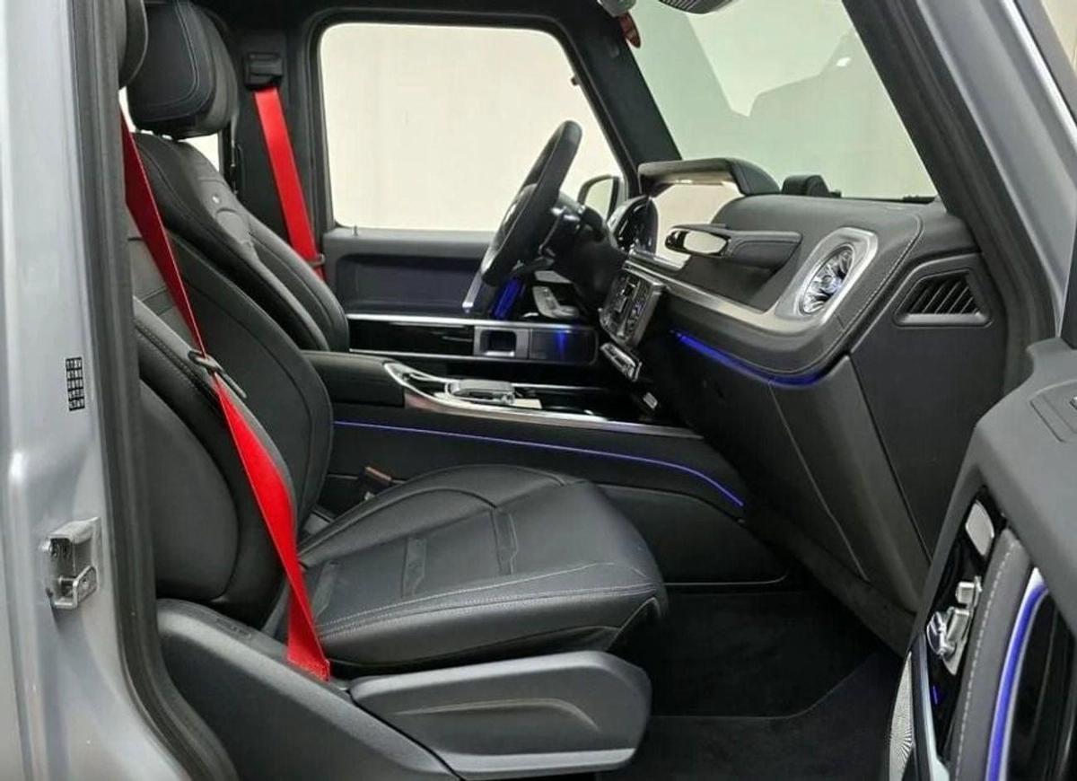Mercedes-Benz G 63 AMG 4MATIC SUV-7-7