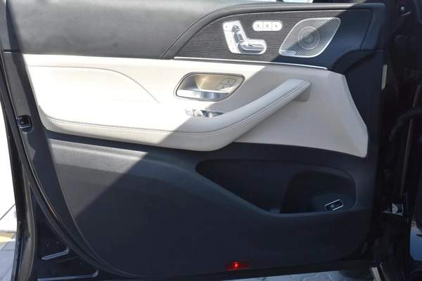 MERCEDES BENZ GLS450 4MATIC 2024 | BLACK