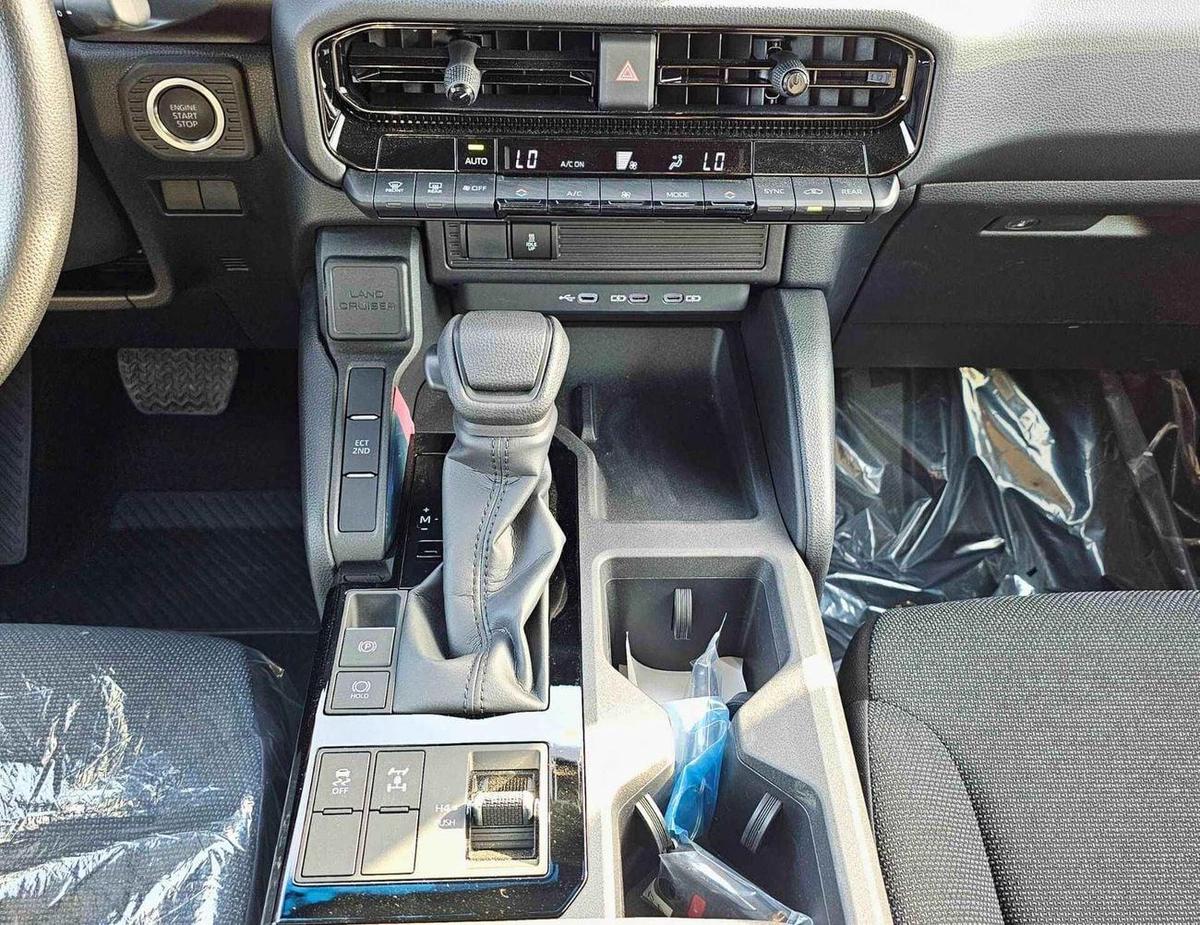 Toyota Prado URBAN-E EURO 4 | 2.8L V4 DIESEL | DVD + CAMERA | AUTO A/C | 4WD (CODE # URBAN-E)-9-9