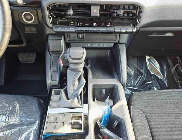Toyota Prado URBAN-E EURO 4 | 2.8L V4 DIESEL | DVD + CAMERA | AUTO A/C | 4WD (CODE # URBAN-E)