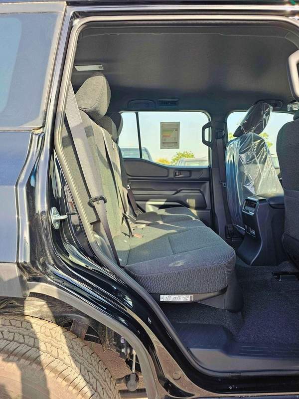 Toyota Prado URBAN-E EURO 4 | 2.8L V4 DIESEL | DVD + CAMERA | AUTO A/C | 4WD (CODE # URBAN-E)