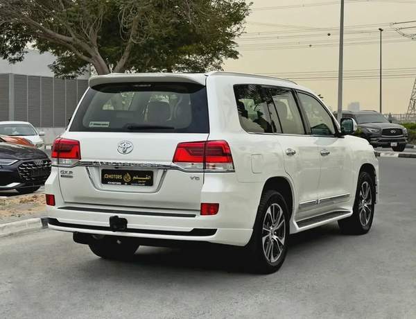 2020 Toyota Land Cruiser GXR V6 Grand Touring, GCC Specifications