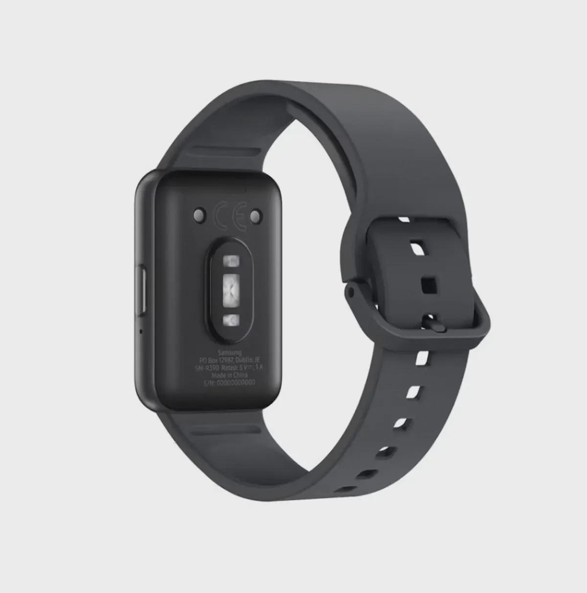 Samsung Fit 3 Smartwatch Amoled Display-1-1