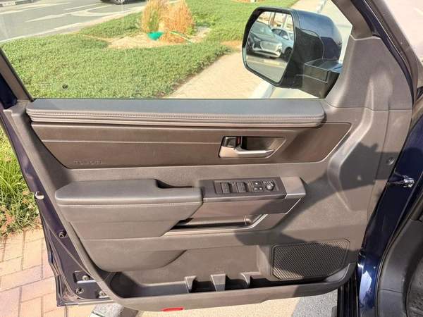 Toyota Tundra Premium option 360 Camera, leather seats 2024