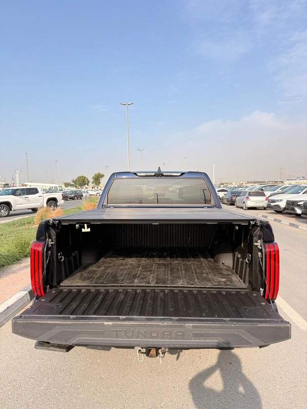 Toyota Tundra Premium option 360 Camera, leather seats 2024