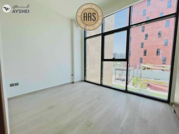 Corner Unit | Chiller Free | Amazing View | Unique layout |