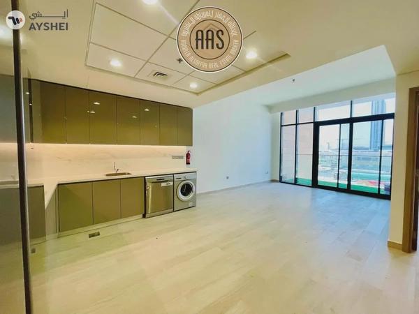 Corner Unit | Chiller Free | Amazing View | Unique layout |