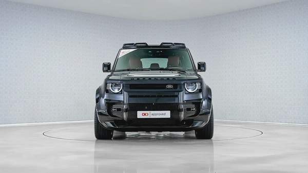 Special Offer | AED 4,955 PM | High Options, Warranty 2028 | 110 P400 S Widetrack