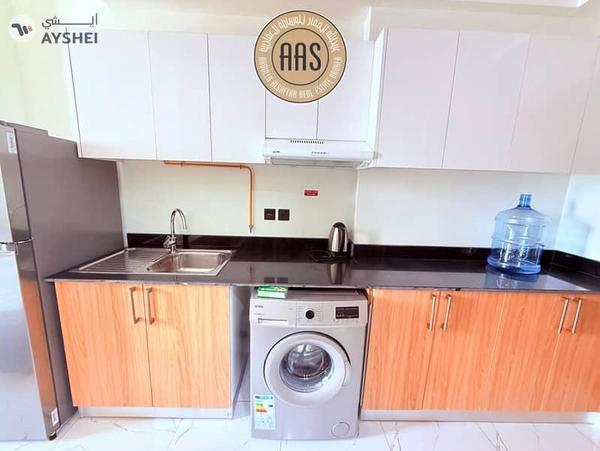 Spacious studio with fully furnished close to metro station