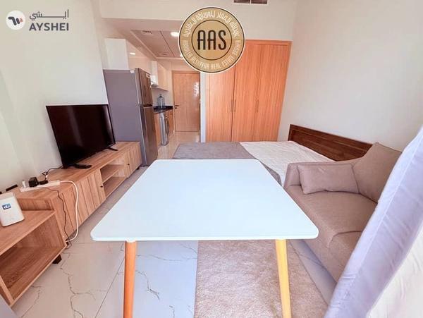 Spacious studio with fully furnished close to metro station