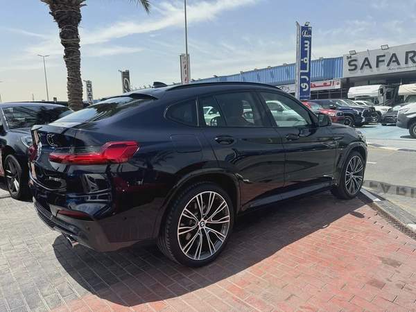 2021. BMW X4. M kit.