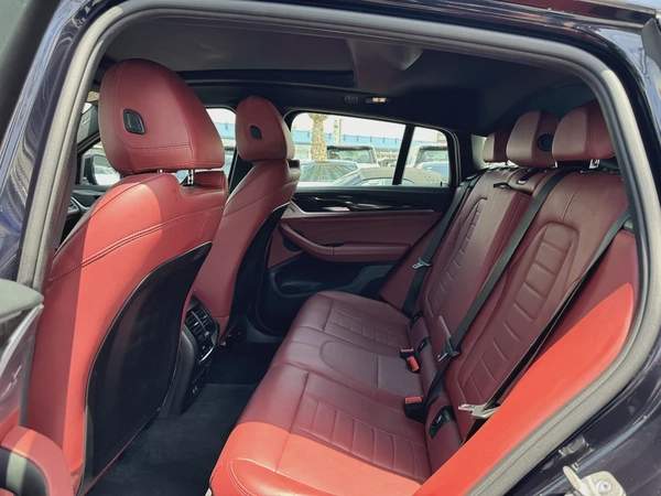2021. BMW X4. M kit.