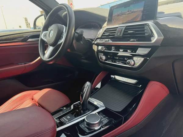 2021. BMW X4. M kit.