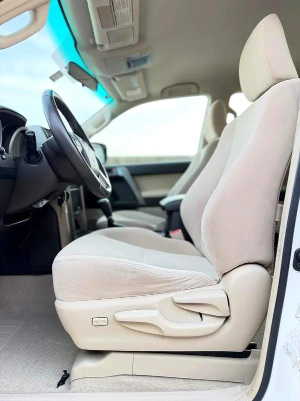 Toyota Prado TXL 2.7L Petrol Model 2012 - GCC Specs -Super Clean