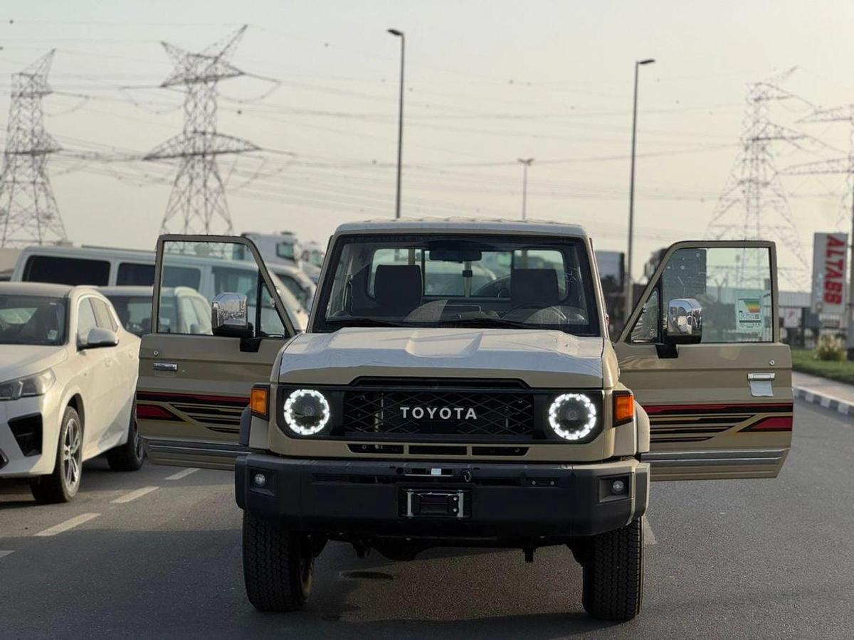 Toyota Land Cruiser Pick Up Std 4.0L Single Cab Utility 4WD-5-5