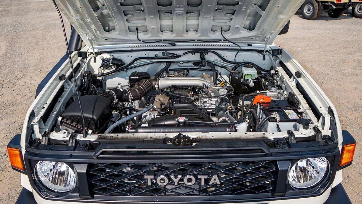 Toyota Land Cruiser 70 Lc 78 hard top 3 door-9-9