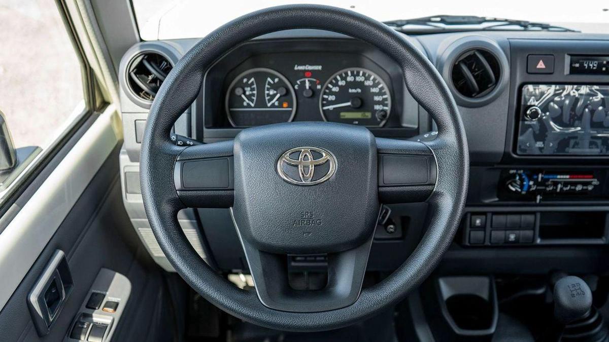 Toyota Land Cruiser 70 Lc 78 hard top 3 door-11-11