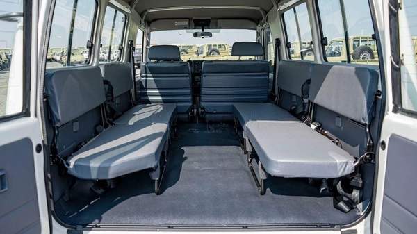 Toyota Land Cruiser 70 Lc 78 hard top 3 door