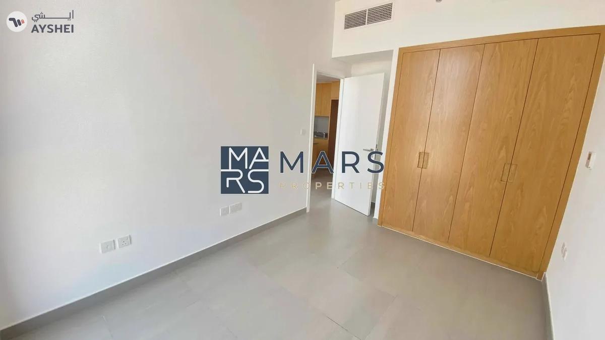 Spacious | Brand new | Open View-16-16