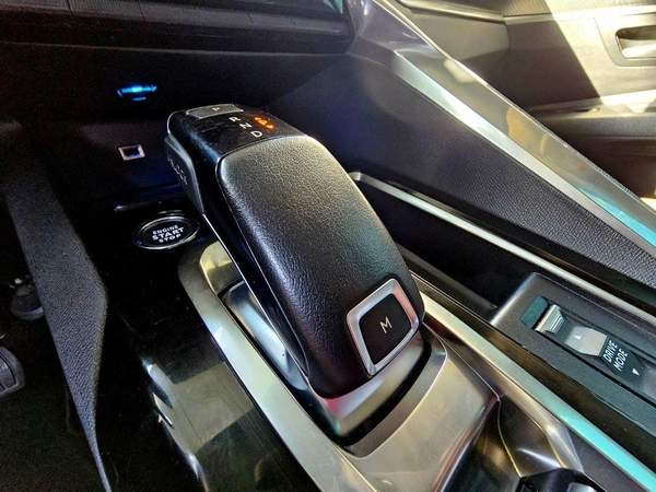 Peugeot 3008 / 1.6 V4/ ORIGINAL PAINT/ SINGLE OWNER/ LOW KMS