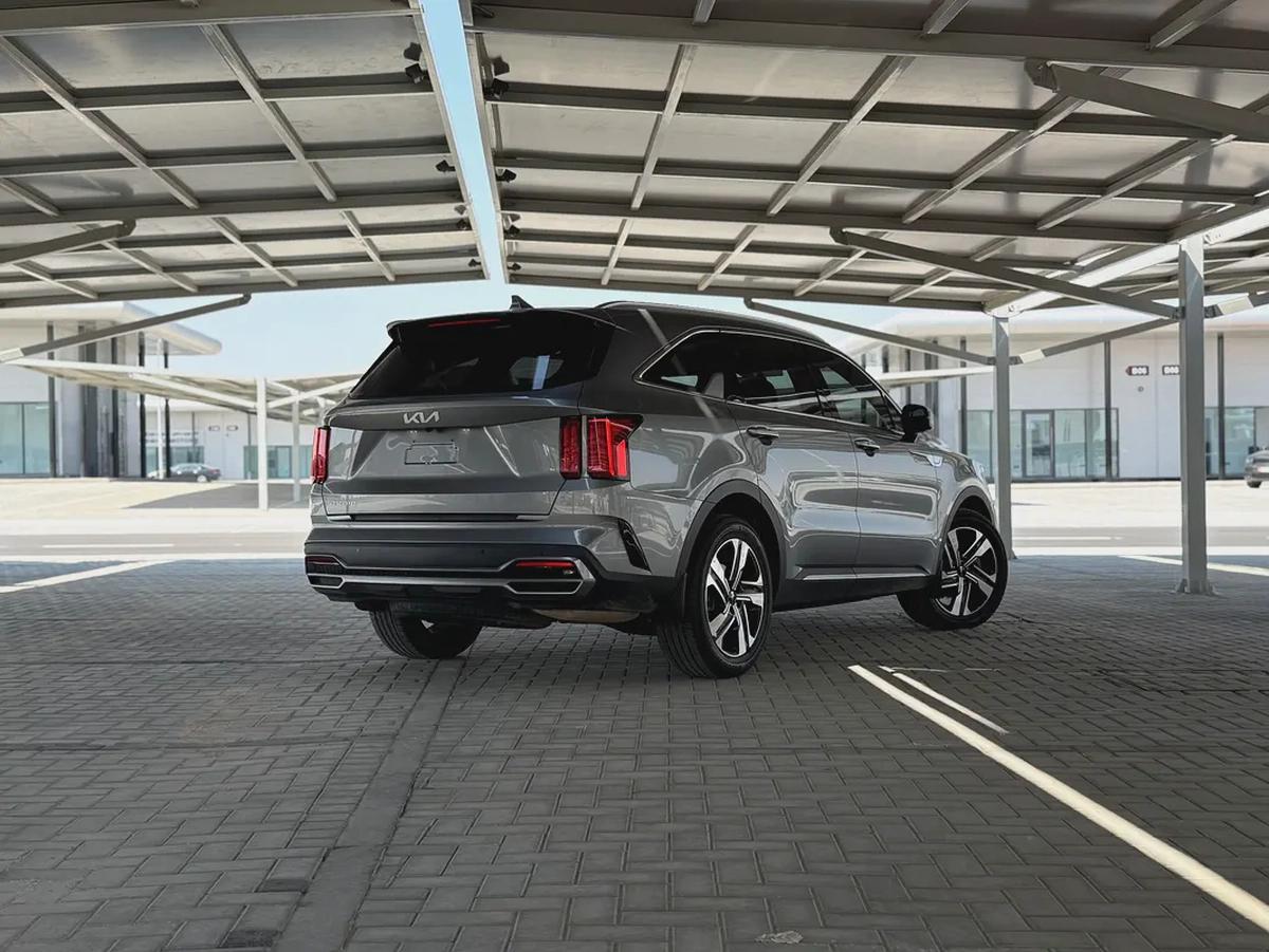 Super clean .. under dealer warranty .. قمه بالنظافه-1-1