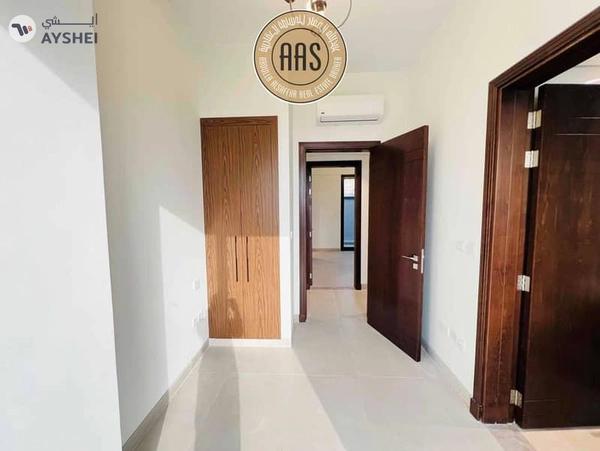 Top Floor || 3 Bedroom Penthouse || Terrace || In 250K Only