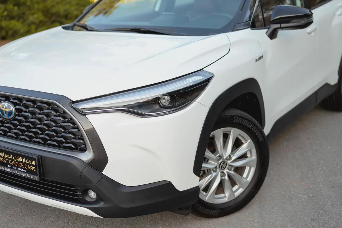 AED 1,229/Month | Crolla Cross GLI | Warranty: Till 29/01/2028 or 100,000km | REF#T20902-2-2