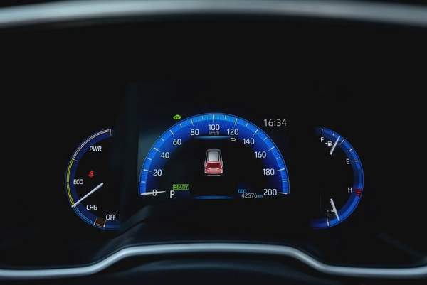 AED 1,229/Month | Crolla Cross GLI | Warranty: Till 29/01/2028 or 100,000km | REF#T20902