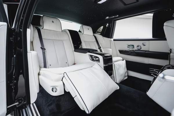 2026 ROLLS ROYCE PHANTOM EWB | GCC | MAIN DEALER WARRANTY SERVICE | VIP REAR SEATS