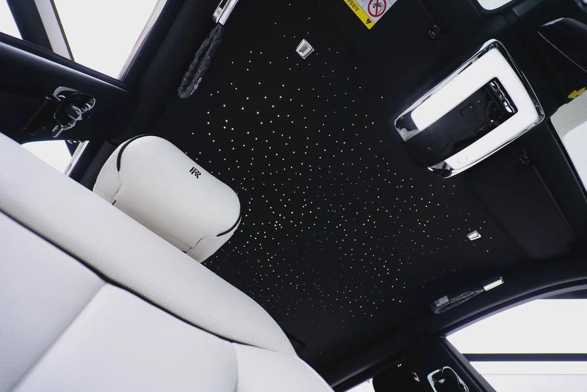 2026 ROLLS ROYCE PHANTOM EWB | GCC | MAIN DEALER WARRANTY SERVICE | VIP REAR SEATS-17-17