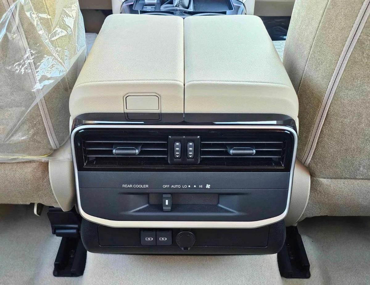 Toyota Land Cruiser GXR TWIN TURBO / 3.5L V6 PETROL / DRIVER PWR SEAT / COOL BOX (CODE # GXR-G)-9-9