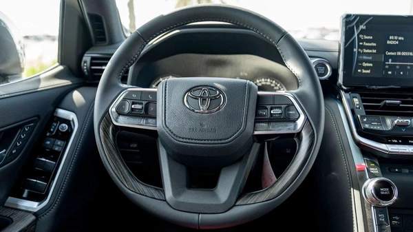 Toyota Land Cruiser VXR 3.5L