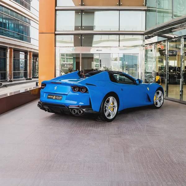 2022 FERRARI 812 GTS DONE ONLY 2300KM