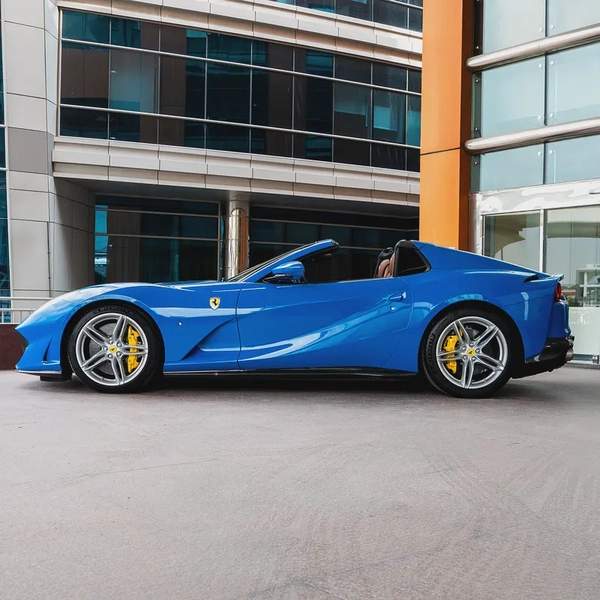 2022 FERRARI 812 GTS DONE ONLY 2300KM