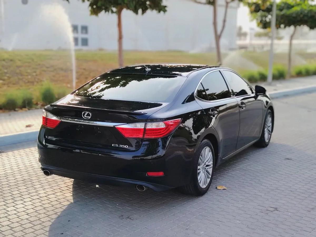 Lexus Es 2013 Immaculate Condition US Specs Perfect Inside out Low KM Perfect Family Sedan-13-13