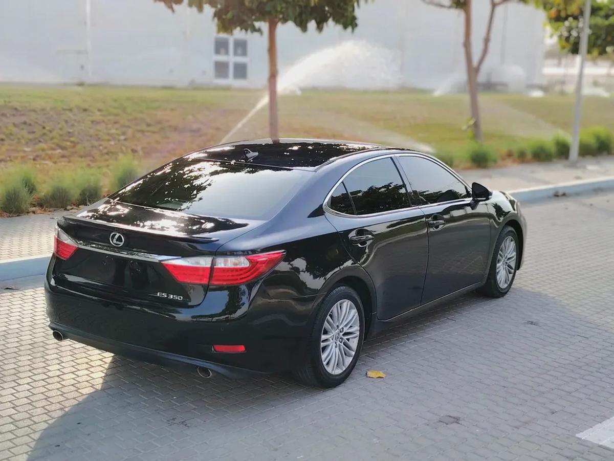 Lexus Es 2013 Immaculate Condition US Specs Perfect Inside out Low KM Perfect Family Sedan-15-15