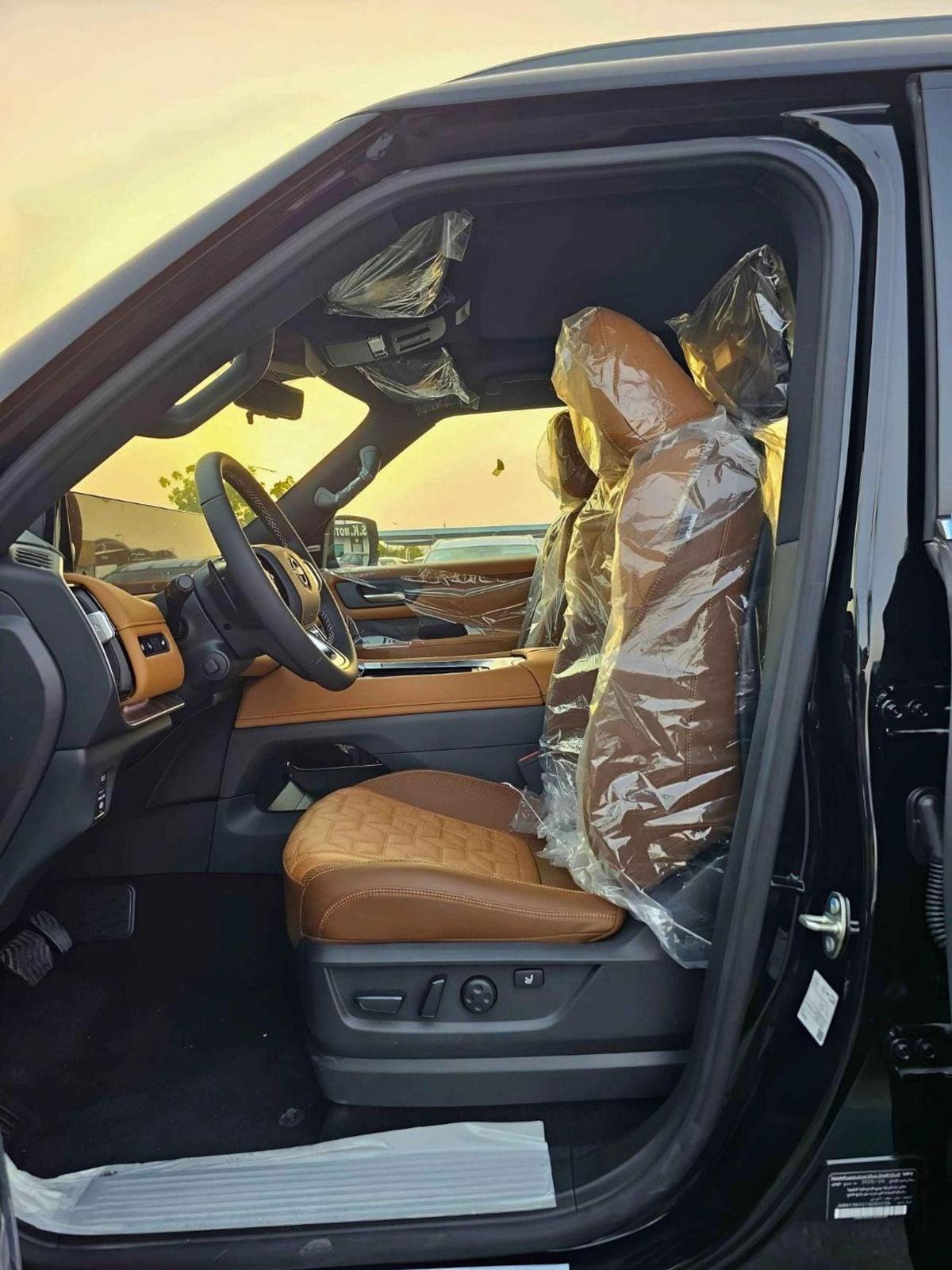 Nissan Patrol SE PLATINUM / 3.8L V6 / PWR SEATS WITH 360* CAMERA / HEADUP DISPLAY / FULL OPTION (CODE # SE PLATINU-8-8