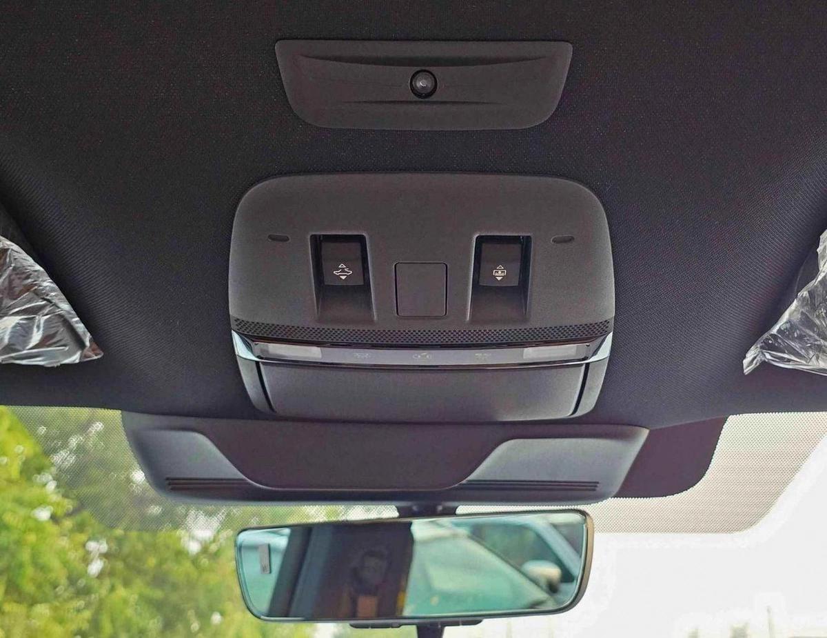 Nissan Patrol SE PLATINUM / 3.8L V6 / PWR SEATS WITH 360* CAMERA / HEADUP DISPLAY / FULL OPTION (CODE # SE PLATINU-13-13