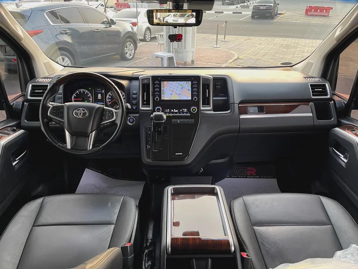 2021 Toyota Granvia Premium GCC Specs - Excellent Condition-13-13