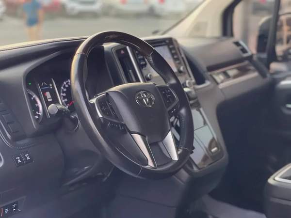 2021 Toyota Granvia Premium GCC Specs - Excellent Condition