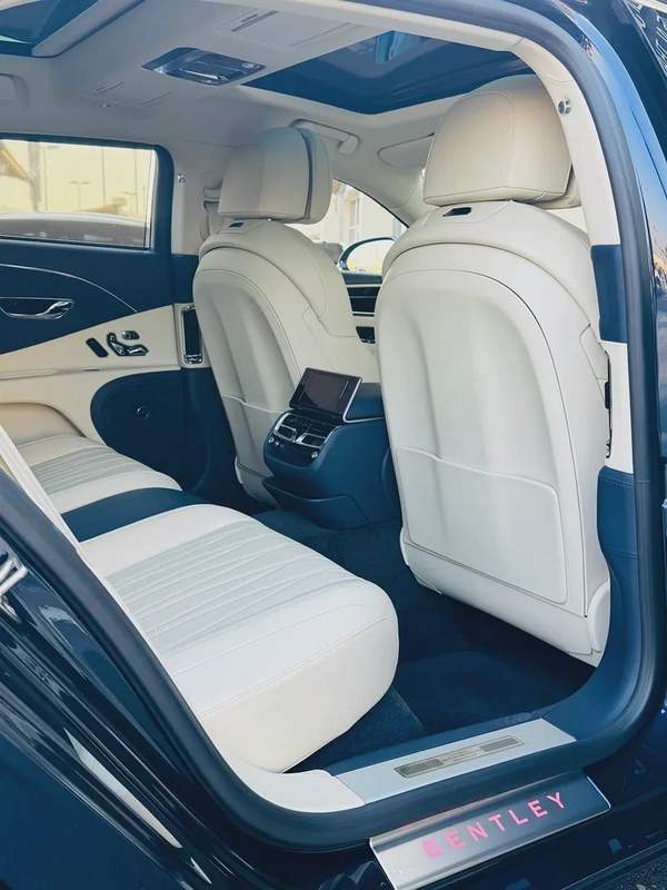 Bentley Flying spur V8 2021 fully loaded