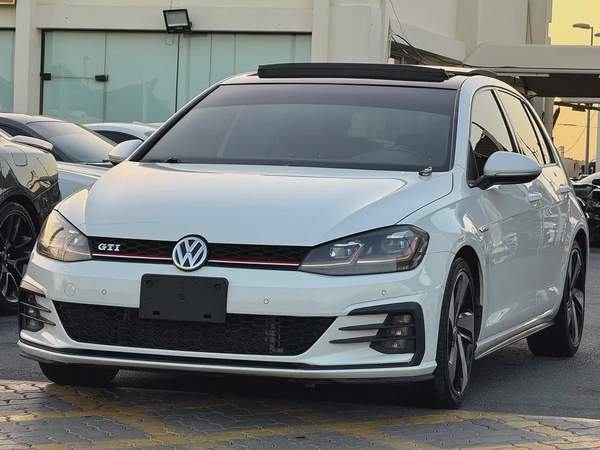 جولف GTI موديل 2019 خليجى بانوراما قل اوبشن صبغ الوكاله مفتاحين الوكاله