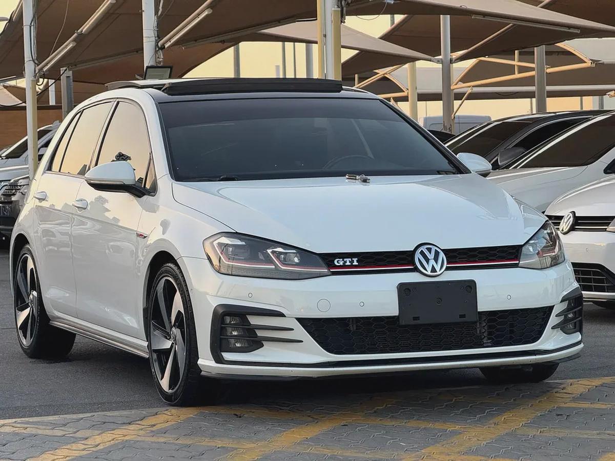 جولف GTI موديل 2019 خليجى بانوراما قل اوبشن صبغ الوكاله مفتاحين الوكاله-3-3