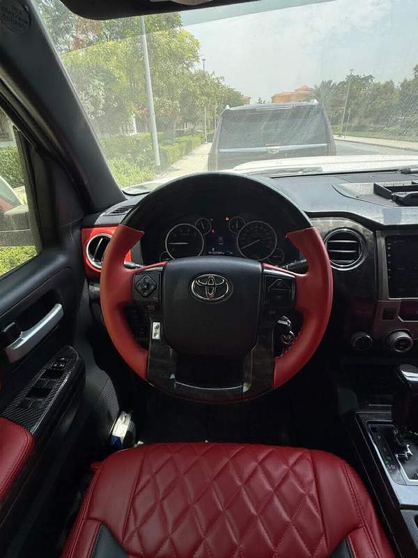 White Toyota Tundra 4x4 Pickup Truck